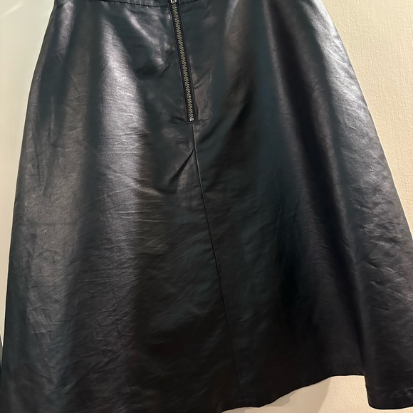 Halogen Faux leather A line skirt - Picture 4 of 11